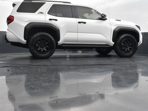 Used 2025 Toyota 4Runner TRD Off-Road image 40