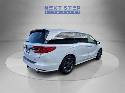 Used 2023 Honda Odyssey Elite image 8
