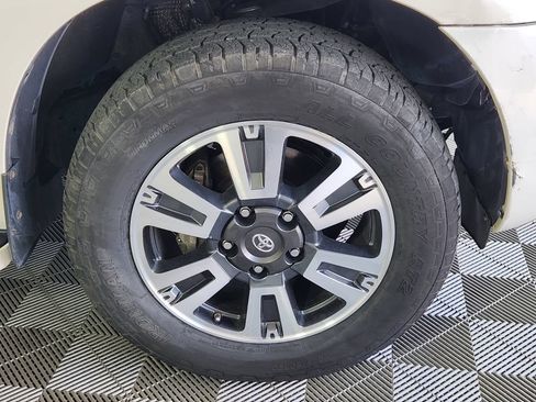 Used 2011 Toyota Sequoia Platinum AWD/4WD image 9