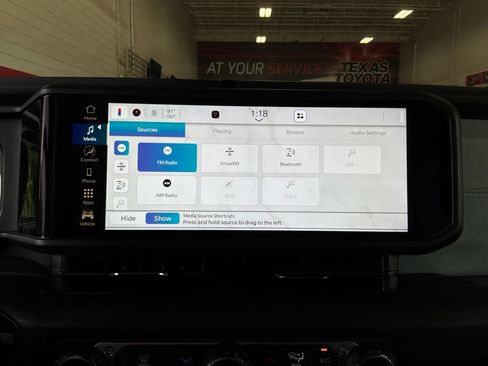 Used 2025 Jeep Wrangler Unlimited Sport AWD/4WD image 29