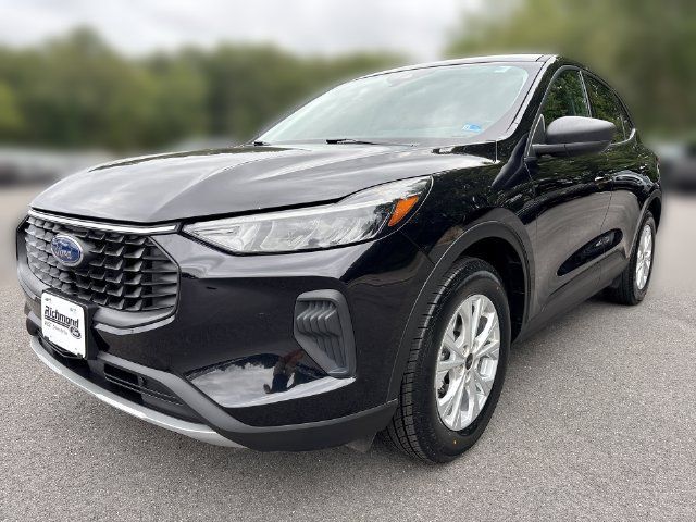 Certified 2025 Ford Escape Active FWD image 4