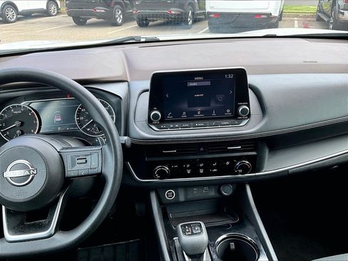 Certified 2023 Nissan Rogue S AWD/4WD image 18