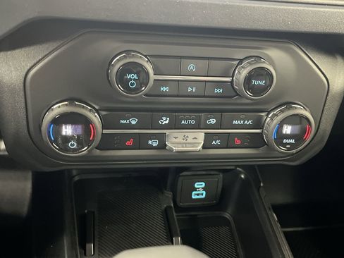 New 2025 Ford Bronco Big Bend image 19