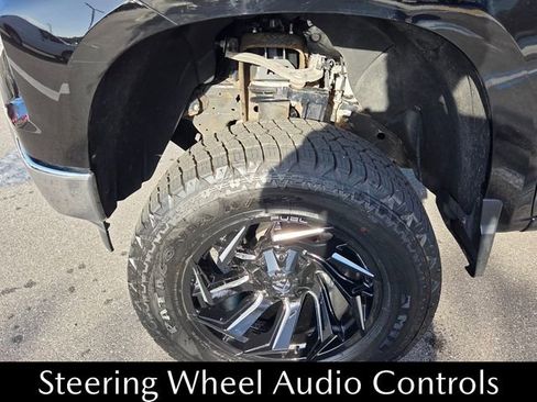 Used 2025 Chevrolet Silverado 1500 LT AWD/4WD image 21