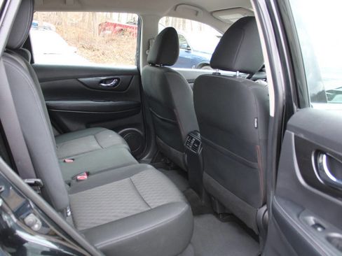 Used 2018 Nissan Rogue S image 26