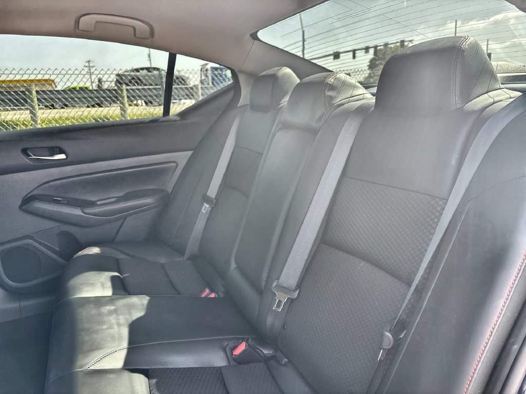 Certified 2023 Nissan Altima 2.5 SR FWD image 17