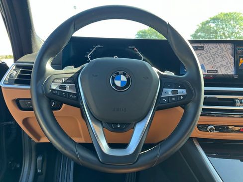 Used 2024 BMW 330i xDrive Sedan w/ Premium Package AWD/4WD image 29