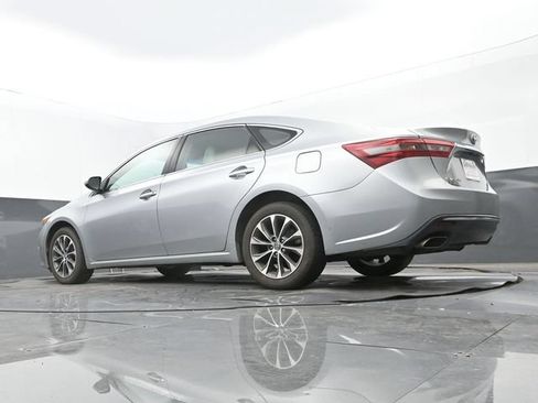 Used 2016 Toyota Avalon XLE FWD image 10