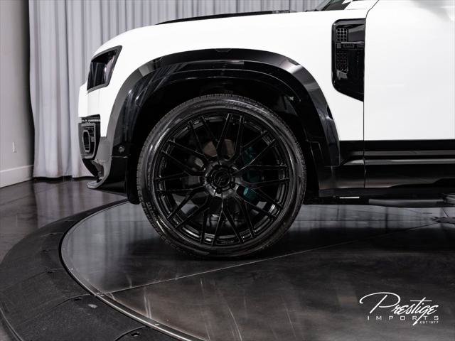 Used 2025 Land Rover Defender 110 X-Dynamic SE AWD/4WD image 8