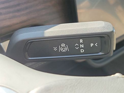 Used 2023 Rivian R1T Adventure image 28