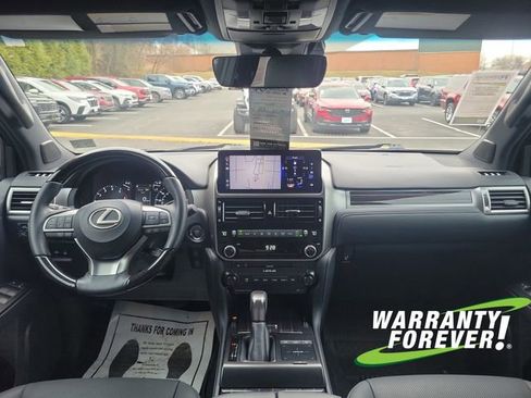 Used 2023 Lexus GX 460 Premium w/ Premium Package image 10
