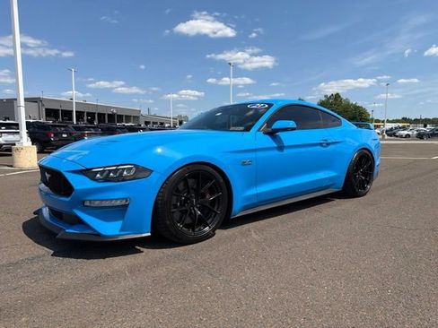 Used 2023 Ford Mustang GT Premium w/ GT Performance Package RWD image 3