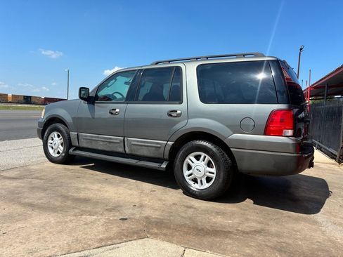 Used 2005 Ford Expedition XLT AWD/4WD image 20