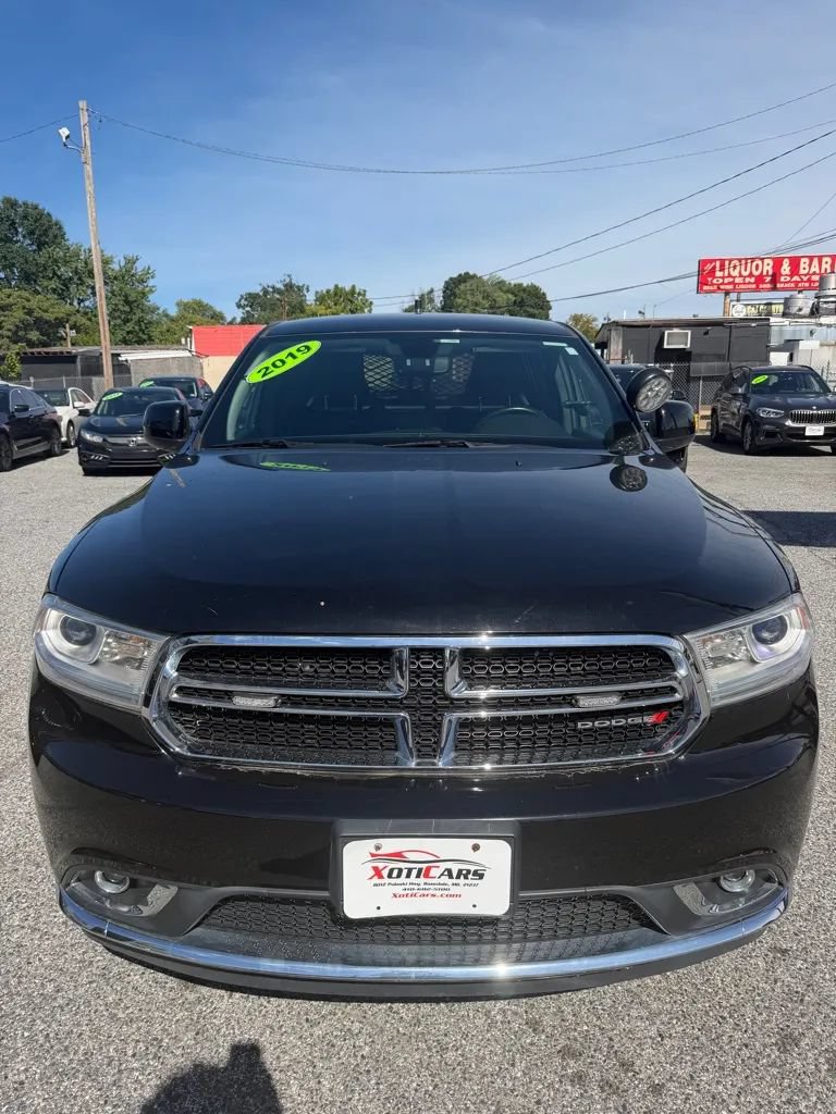 Used 2019 Dodge Durango SXT AWD/4WD image 2