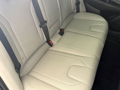 Certified 2024 Hyundai Elantra Limited FWD image 20