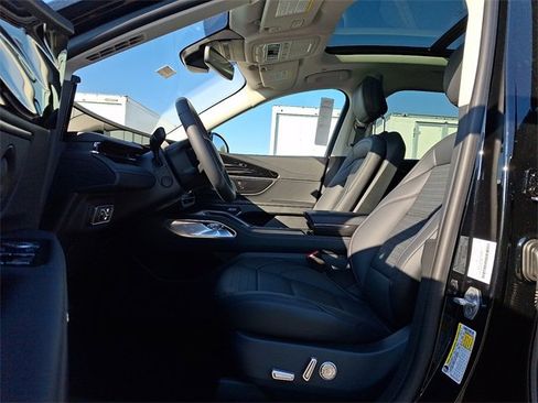 New 2026 Lincoln Nautilus Reserve w/ Jet Appearance Package image 6