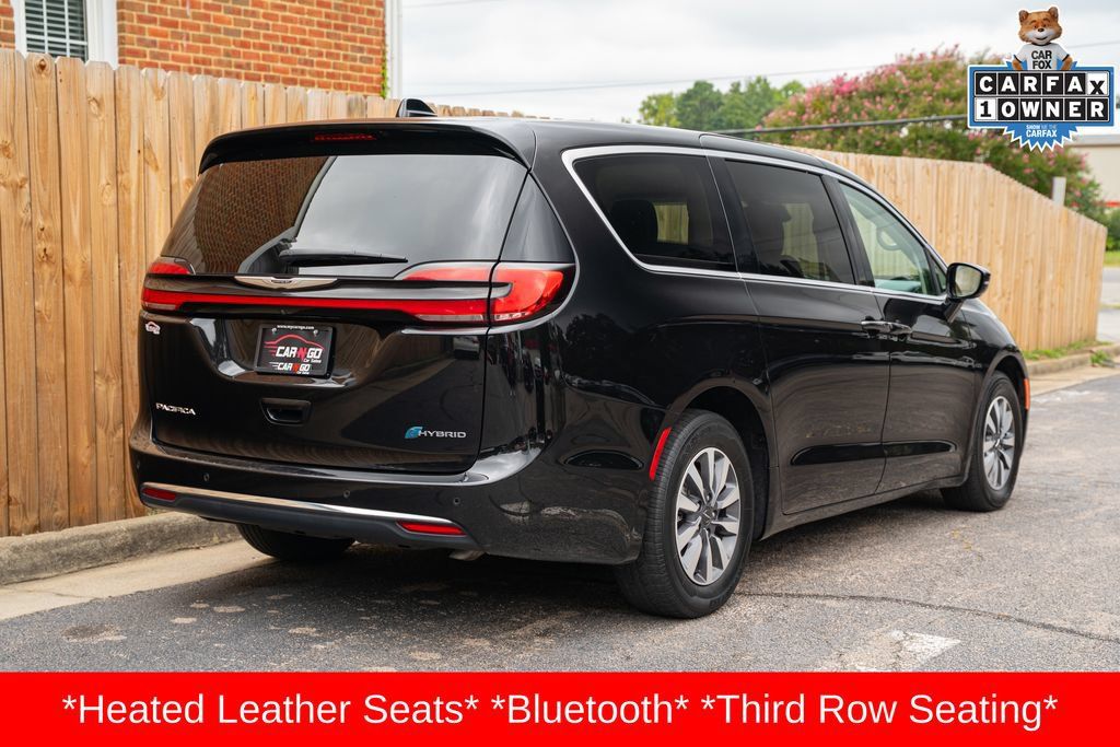 Used 2024 Chrysler Pacifica Limited FWD image 6