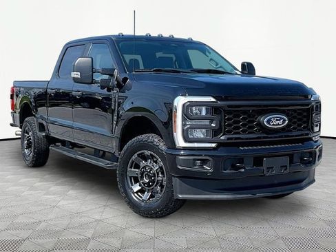 Used 2024 Ford F250 XL w/ STX Appearance Package AWD/4WD image 1