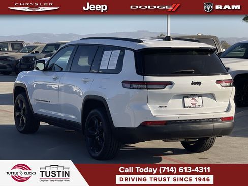 Used 2023 Jeep Grand Cherokee L Laredo AWD/4WD image 10