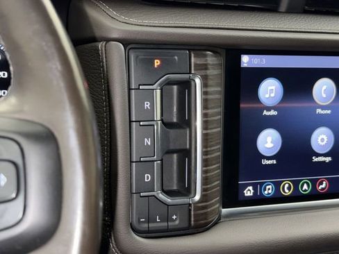 Used 2021 GMC Yukon Denali w/ Denali Premium Package image 32