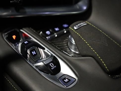 Used 2022 Chevrolet Corvette Stingray Premium Conv w/ Z51 Performance Package image 34