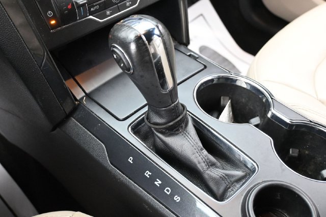 Used 2019 Ford Explorer XLT w/ Equipment Group 202A FWD image 22