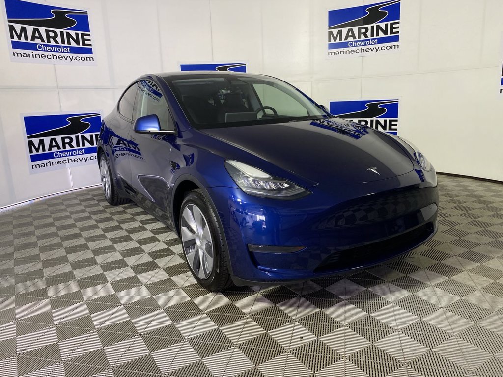 Used 2023 Tesla Model Y Long Range AWD/4WD image 1