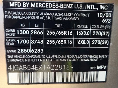 Used 2001 Mercedes-Benz ML 320 4MATIC image 48