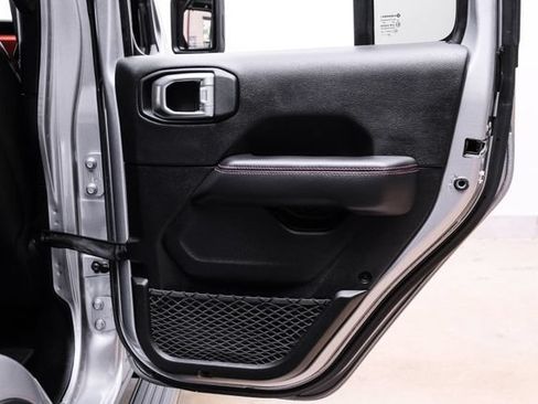 Used 2020 Jeep Wrangler Unlimited Rubicon AWD/4WD image 75