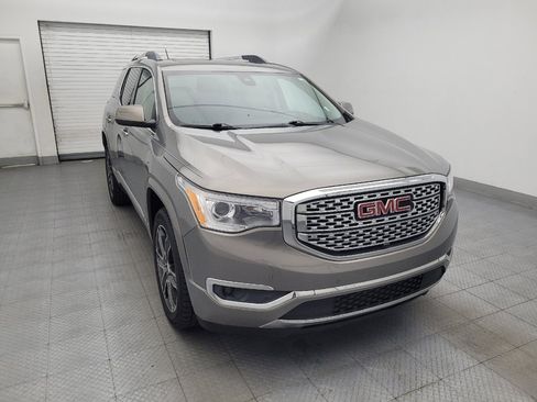 Used 2019 GMC Acadia Denali w/ Technology Package FWD image 14