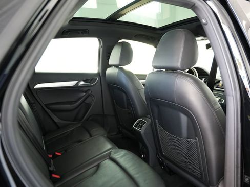 Used 2018 Audi Q3 2.0T Premium Plus w/ Premium Plus Package AWD/4WD image 36