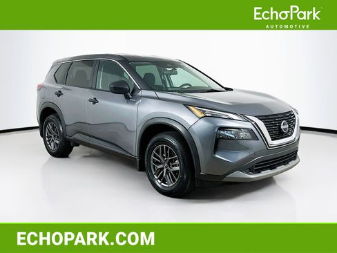 Used 2023 Nissan Rogue S image 1