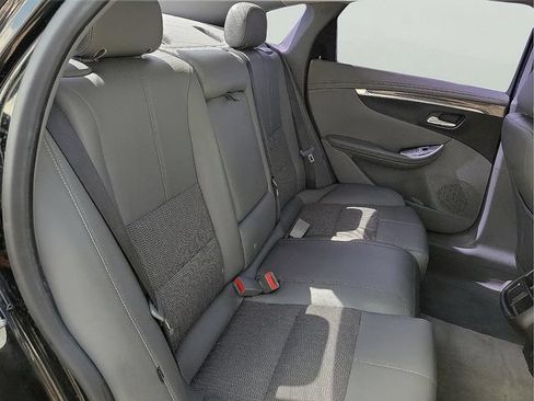Used 2018 Chevrolet Impala LT w/ LT Convenience Package FWD image 16