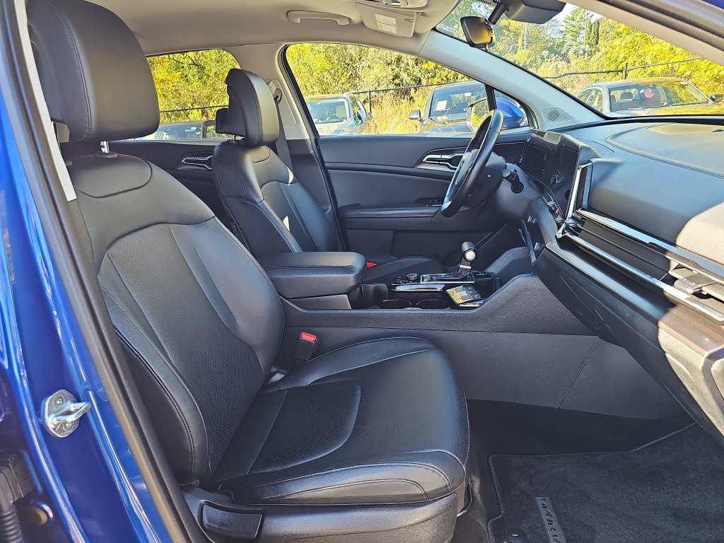 Used 2023 Kia Sportage EX AWD/4WD image 11