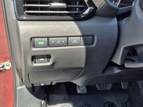 Used 2023 Nissan Sentra SV FWD image 31