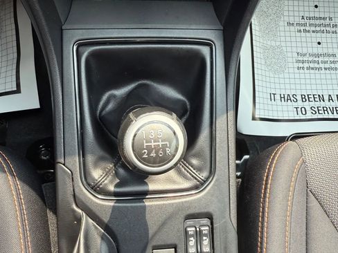 Used 2021 Subaru Crosstrek 2.0i Premium image 3