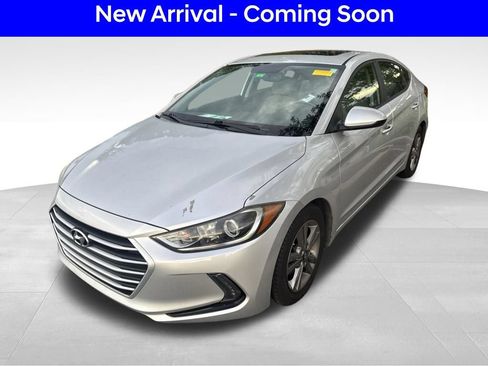 Used 2018 Hyundai Elantra Value Edition FWD image 2