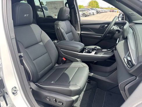 New 2026 Buick Enclave Sport Touring w/ Power Package AWD/4WD image 10
