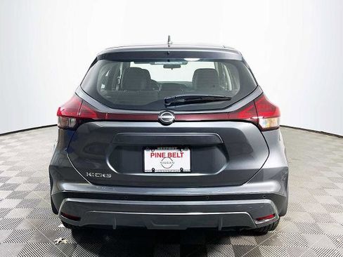 Certified 2024 Nissan Kicks S image 5