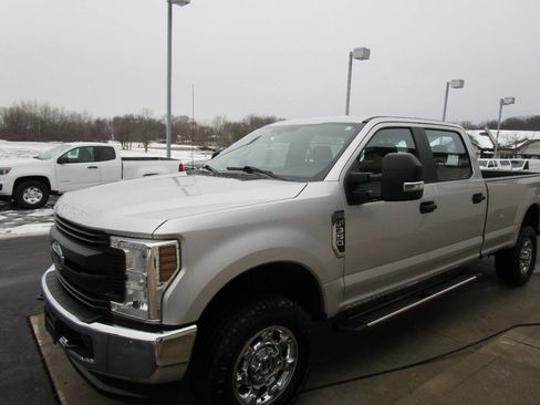 Used 2019 Ford F350 XL w/ Power Equipment Group image 5