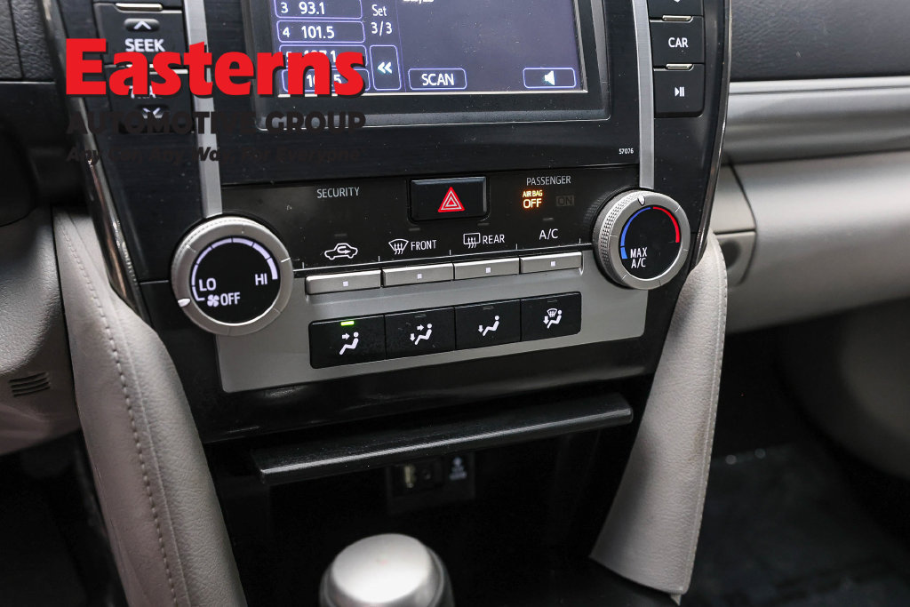 Used 2014 Toyota Camry LE FWD image 20