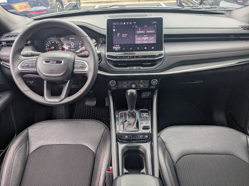 Used 2024 Jeep Compass Trailhawk image 14