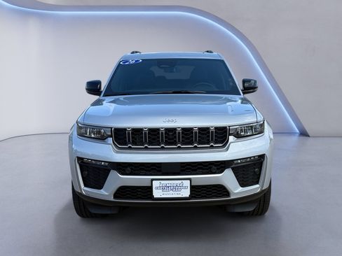 New 2026 Jeep Grand Cherokee L Limited AWD/4WD image 8