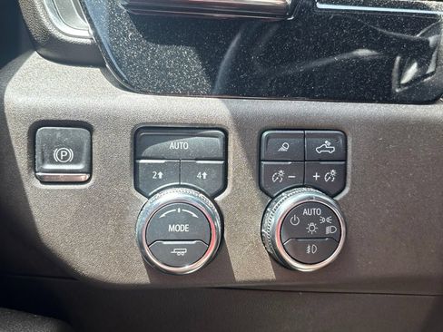 Used 2025 GMC Sierra 1500 SLT AWD/4WD image 24