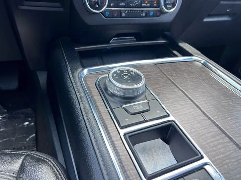 Used 2021 Ford Expedition Limited RWD image 46