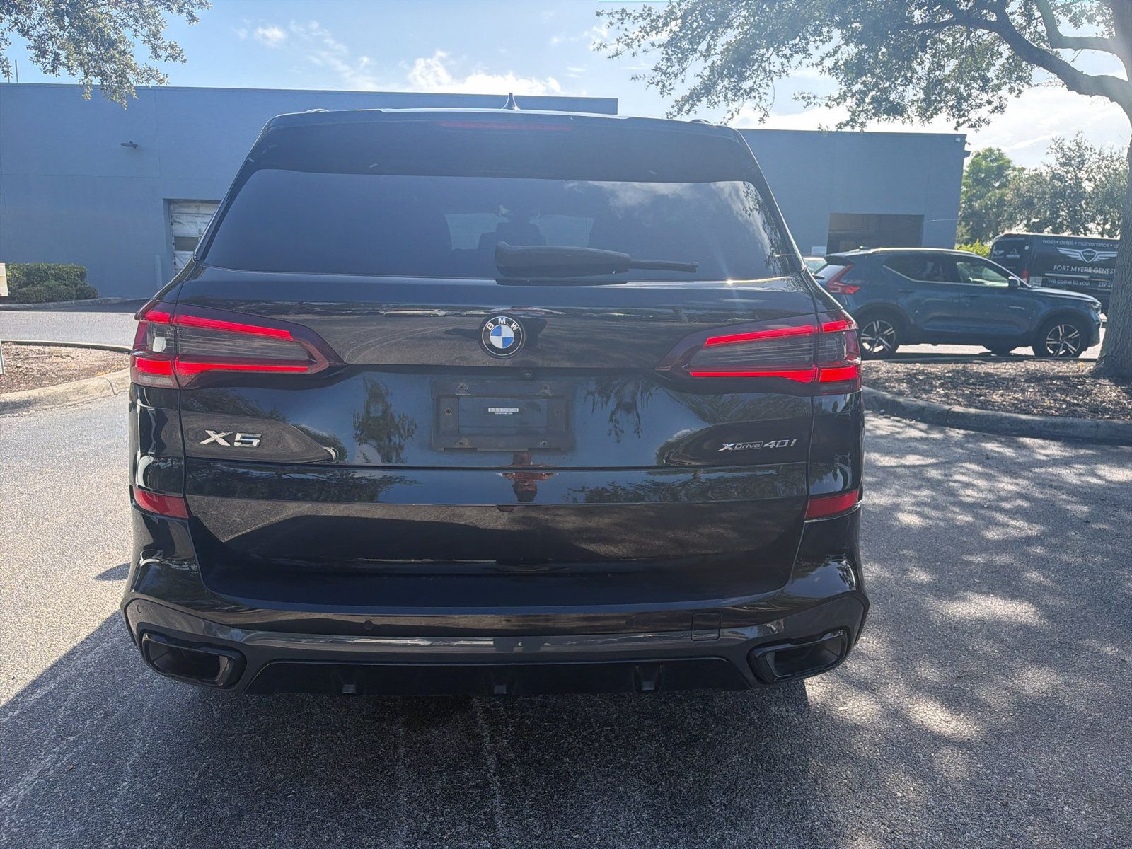 Used 2022 BMW X5 xDrive40i w/ M Sport Package AWD/4WD image 6