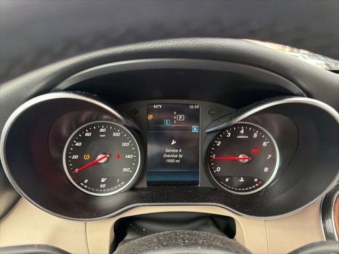 Used 2022 Mercedes-Benz GLC 300 4MATIC image 29