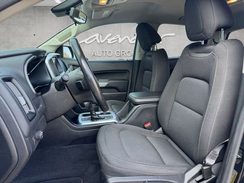 Used 2020 Chevrolet Colorado LT w/ Safety Package image 19