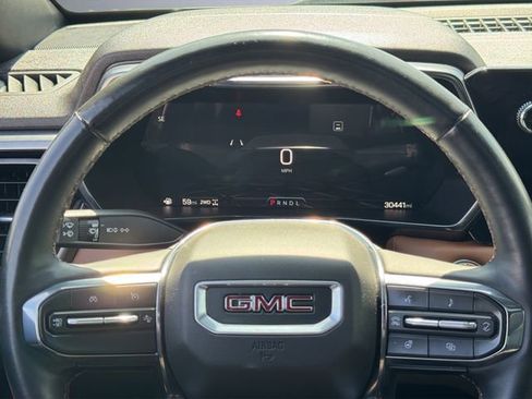 Certified 2024 GMC Canyon AT4 w/ AT4 Premium Package AWD/4WD image 16
