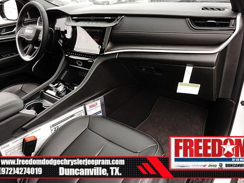 New 2026 Jeep Grand Cherokee L Limited w/ Limited Altitude Package AWD/4WD image 12